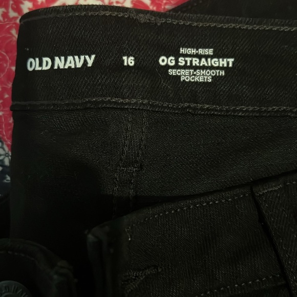 Old Navy Women’s Black Straight Leg Jeans 16 - Picture 2 of 5
